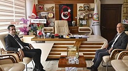 Bozyazı Kaymakamı Tuncay Topsakaloğlu, Anamur Belediye Başkanı Durmuş Deniz'e Hayırlı Olsun Ziyaretinde Bulundu