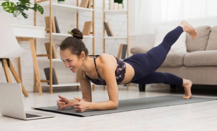 ‘Çevrimiçi egzersiz’ yaparken dikkat! Pilates ve yoga sağlık katıyor ama!