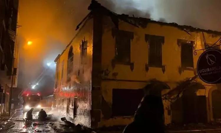 İskenderun'da tarihi binada çıkan yangında kundaklama şüphesi; 2 gözaltı