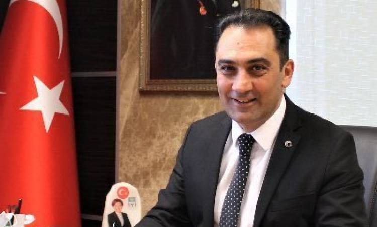 Önceki Dönem İYİ Parti Kayseri İl Başkanı Sebati Ataman, kongre sonrası İYİ Parti’den istifa ettiğini duyurdu